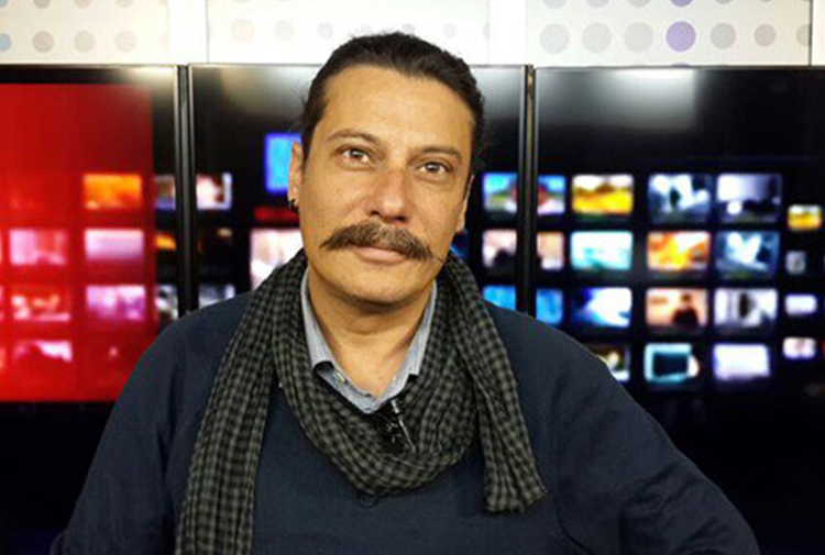 Gazeteci Erk Acarer hakkında yakalama kararı
