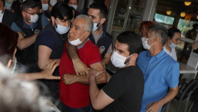 Demokrasi yürüyüşünün Edirne koluna polis müdahalesi