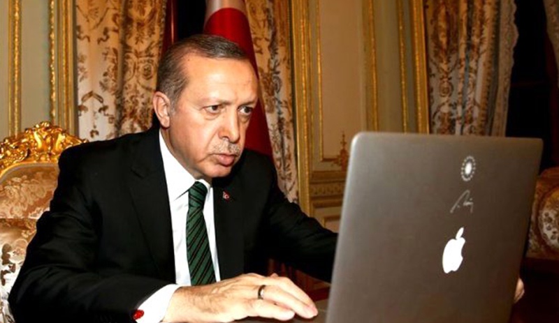 Erdoğan: Sosyal medyayı demokrasi için tehdit olarak gördü