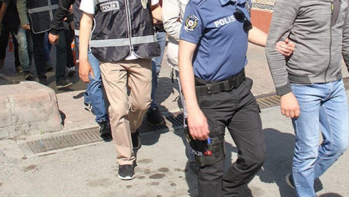Patnos’ta 5 kişi gözaltına alındı