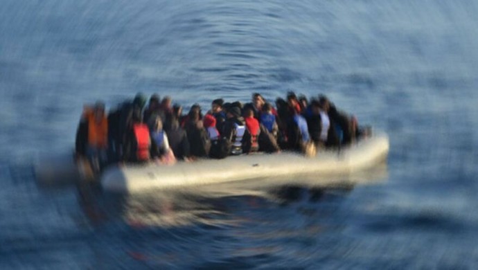 Akdeniz’de tekne kazası: En az 100 mülteci yaşamını yitirdi
