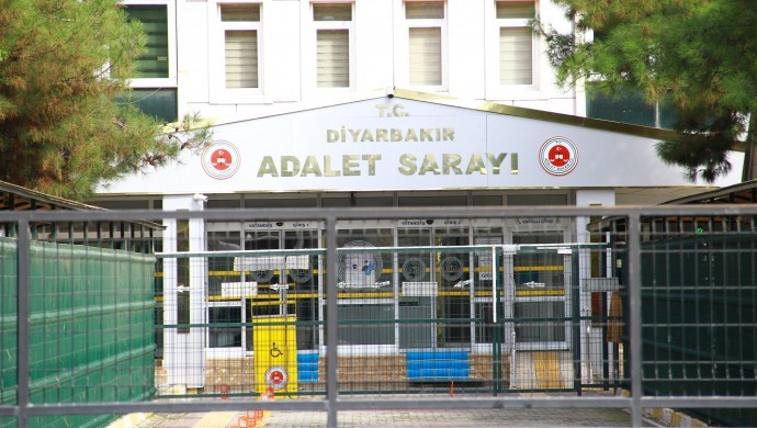 Diyarbakır’da 14 kişi tutuklandı