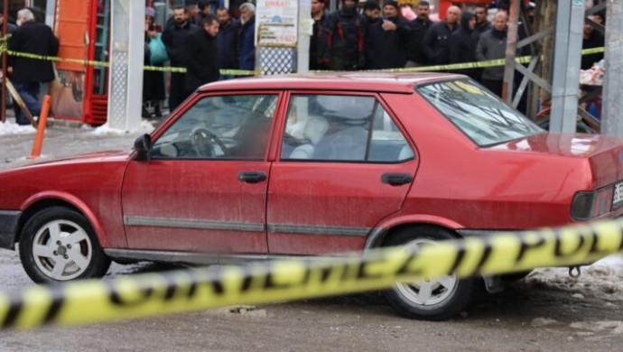 Van’da biri kadın 2 kişi öldürüldü