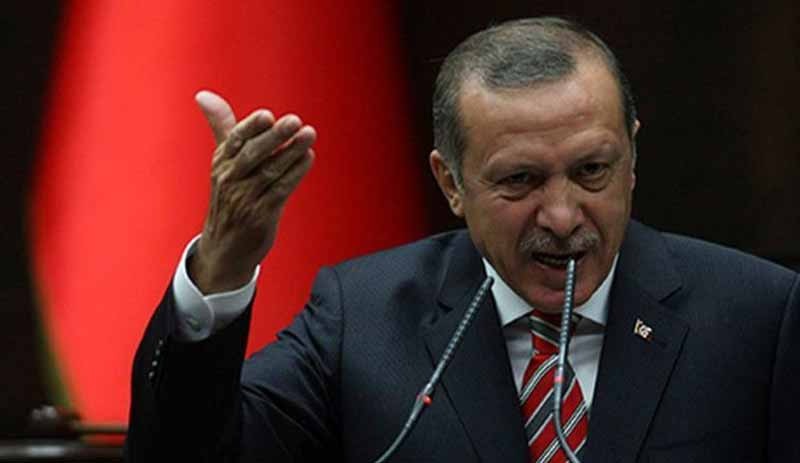 Aydın’da yüzlerce kişi AKP’den istifa etti