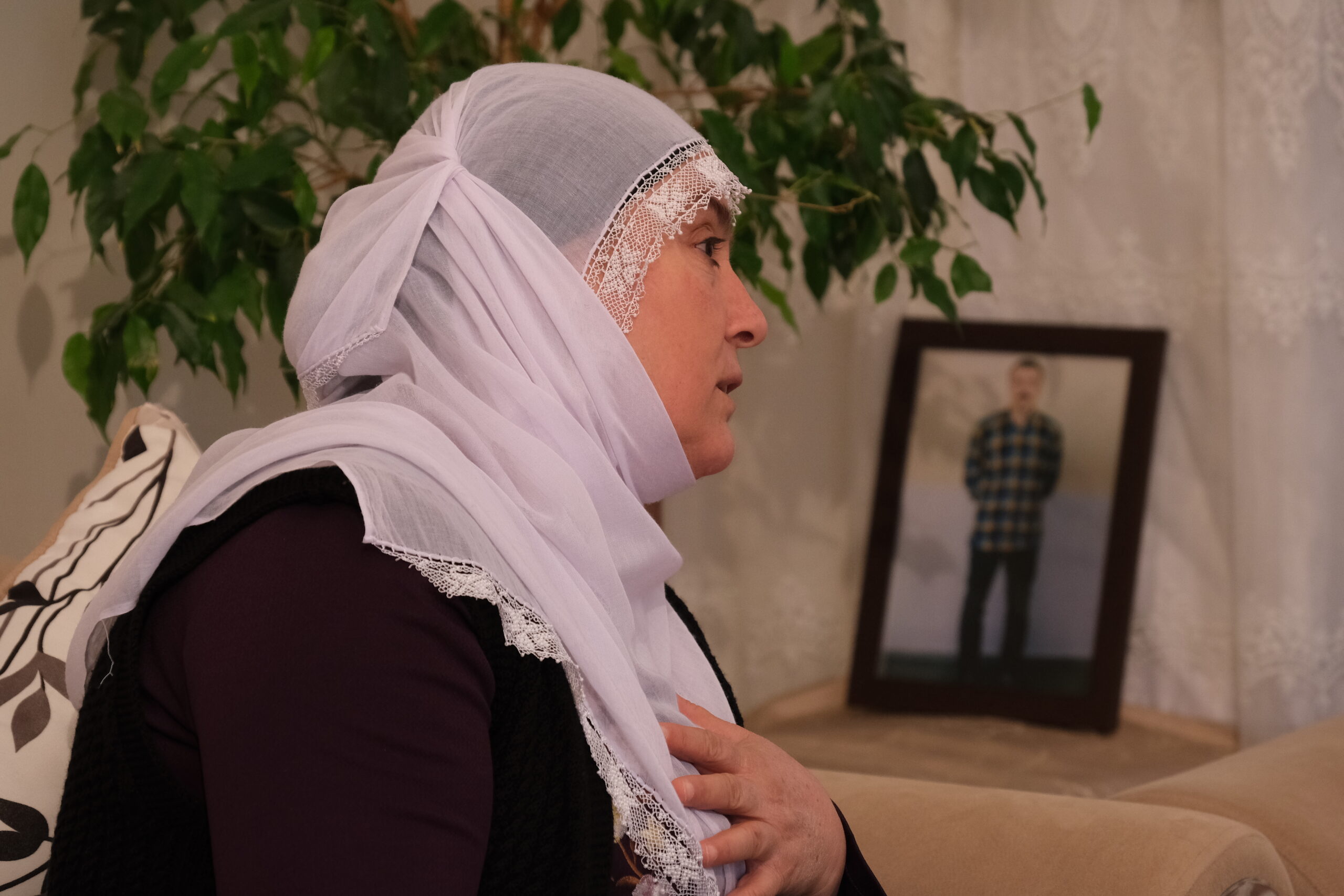 Silvanlı Reşahat Ada 27 yıldır tutuklu olan iki kuzeni için adalet istiyor