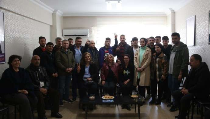 DEVA Partisinden istifa eden gençler HDP’ye katıldı