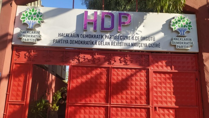 Cizre’de HDP’li 2 yönetici gözaltına alındı