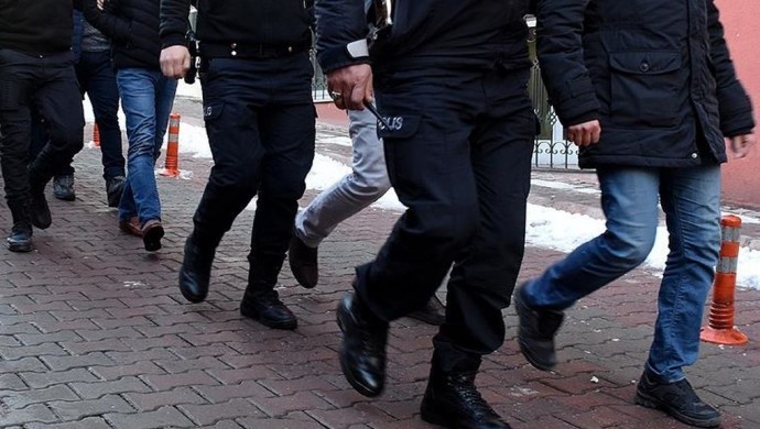 Mersin’de 6 kişi gözaltına alındı