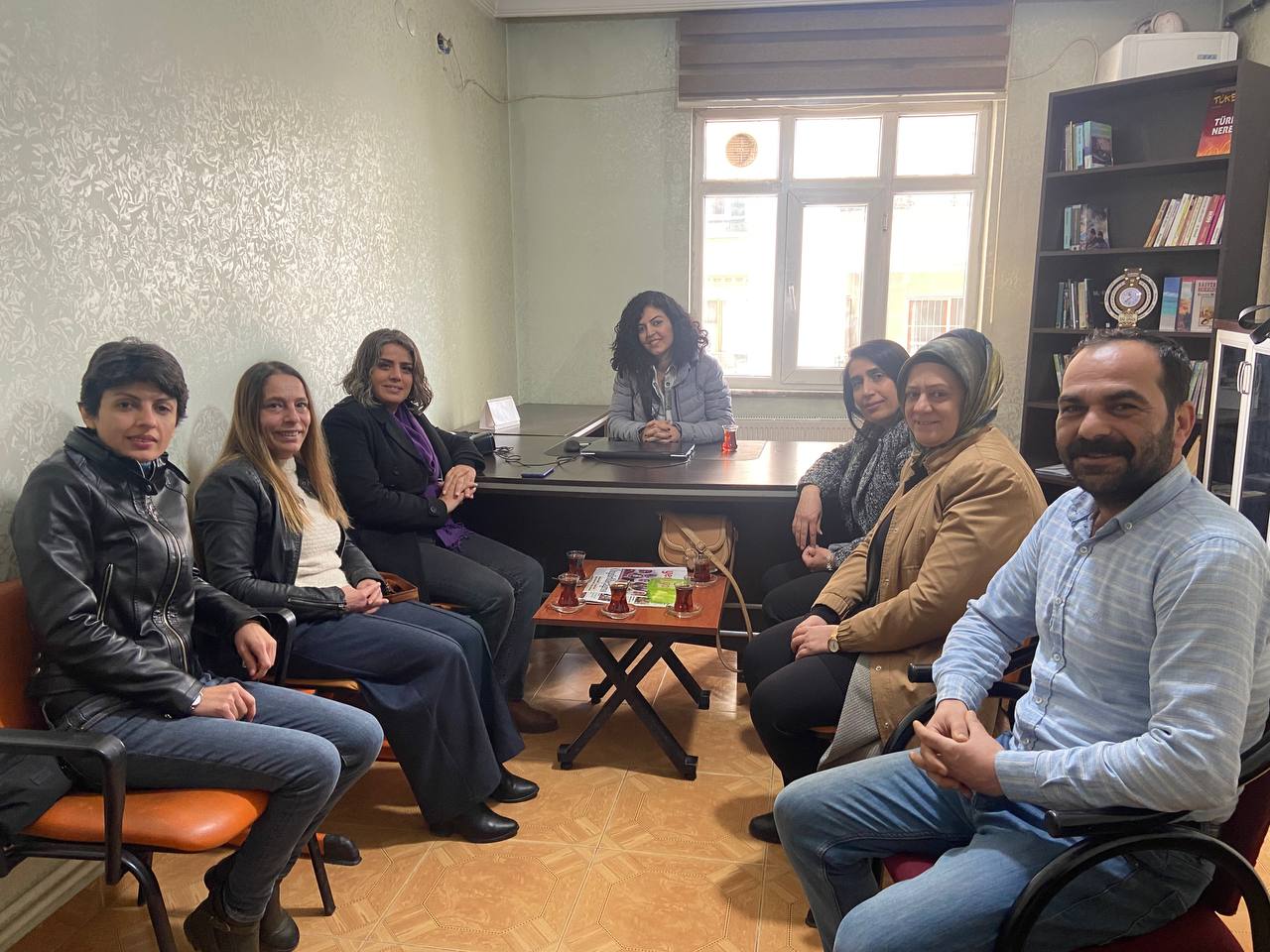 HDP ve TJA’lı Kadınlardan Ajansımıza ziyaret: 8 Mart’ta alanlardayız
