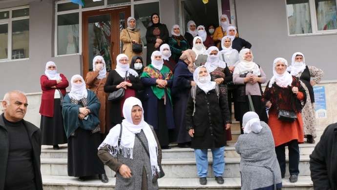 Barış Anneleri operasyonları protesto etti