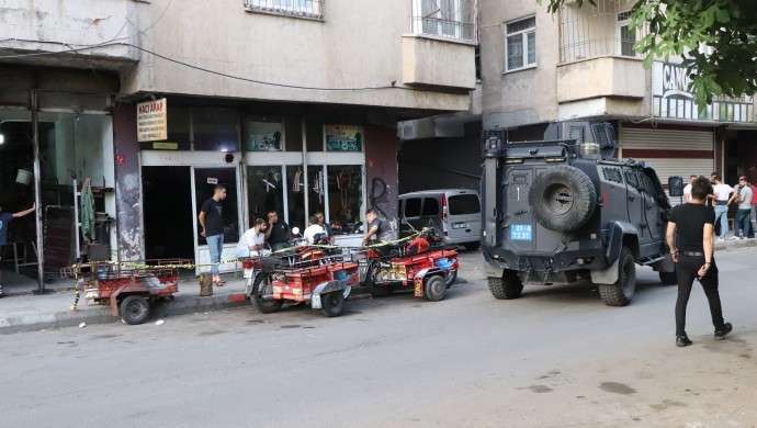 Diyarbakır’da iki grup arasında silahlı çatışma