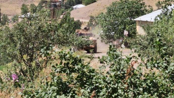 Baskın yapılan köy 10 saattir asker ablukasında