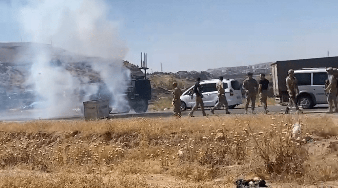 Cizre’de jandarma köylülere saldırdı: Yaralılar var