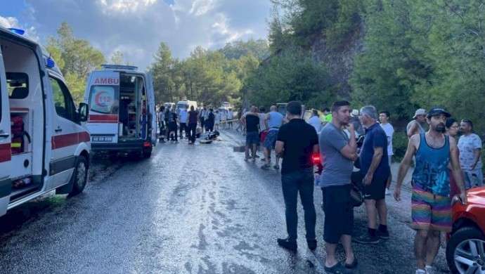 Marmaris-Datça yolunda kaza: 5 ölü, 6 yaralı