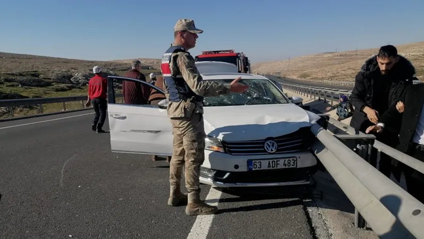 Urfa’da otomobil tarandı: 1 ölü, 2 yaralı