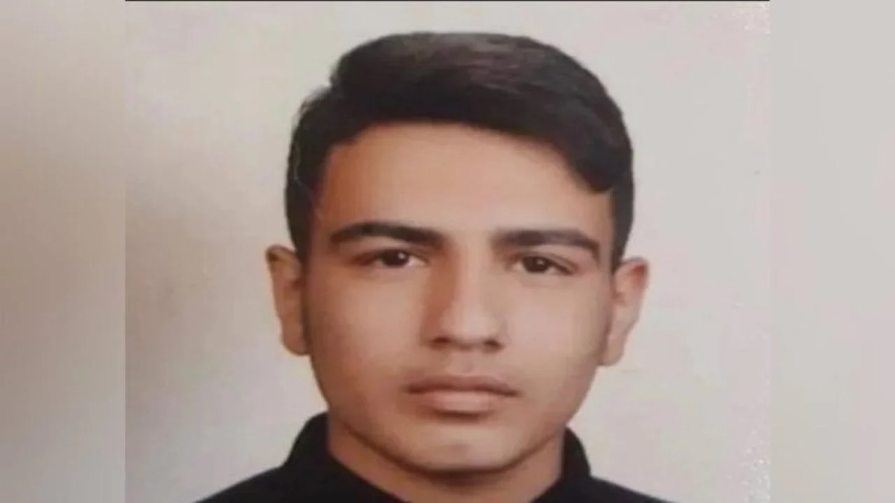 İran’da 18 yaşındaki gence iki kez idam cezası