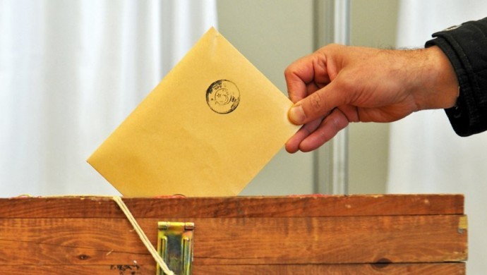 Anayasa hukukçusu: Seçimler en geç 18 Haziran’da yapılmalı