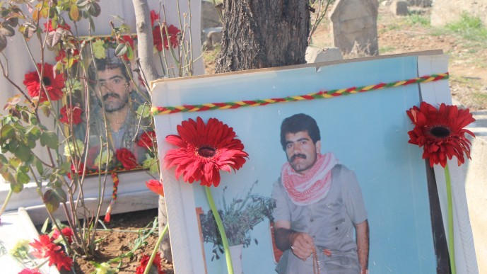 Batman’da Hizbullah’ın katlettiği gazeteci Cengiz Altun mezarı başında anıldı