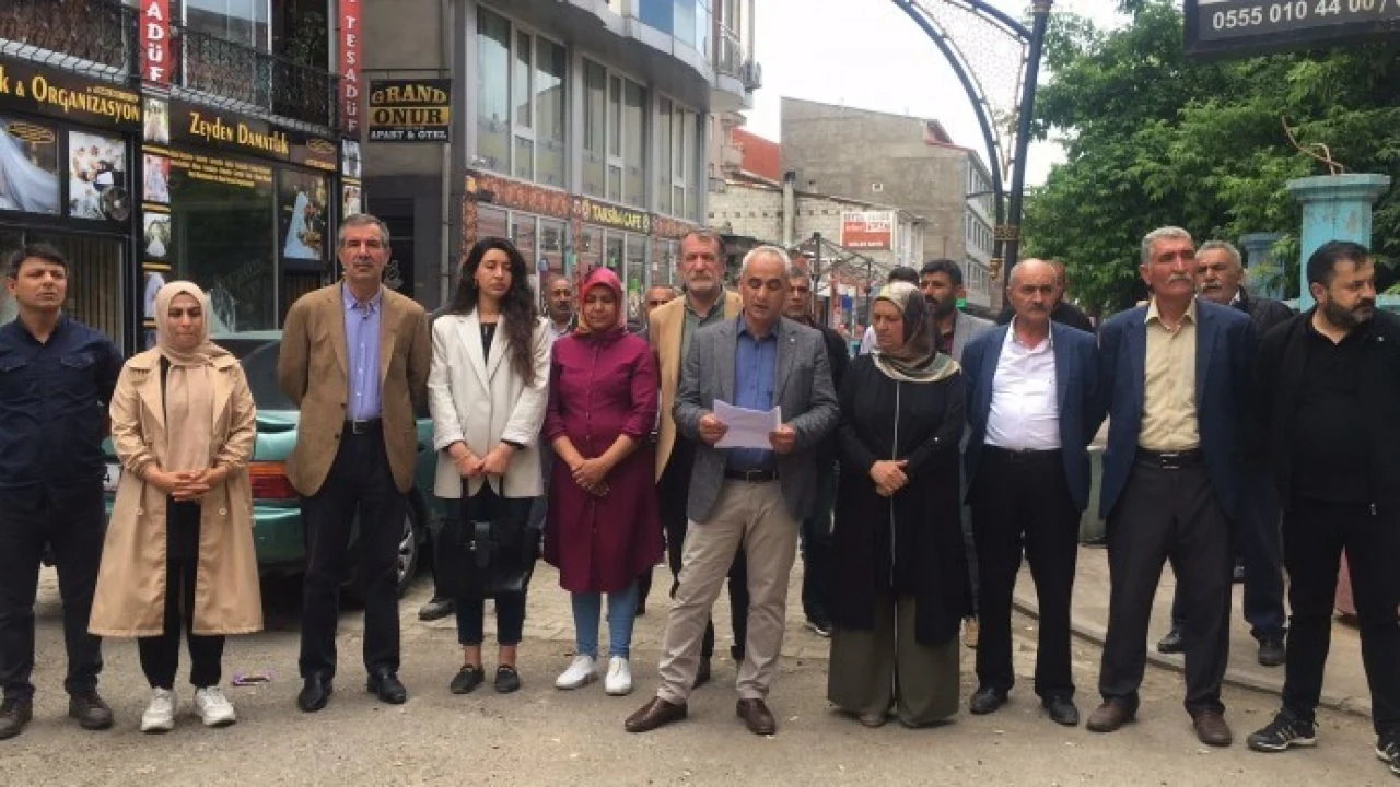 HDP Patnos İlçe Örgütü’nden eş başkanların gözaltına alınmasına tepki
