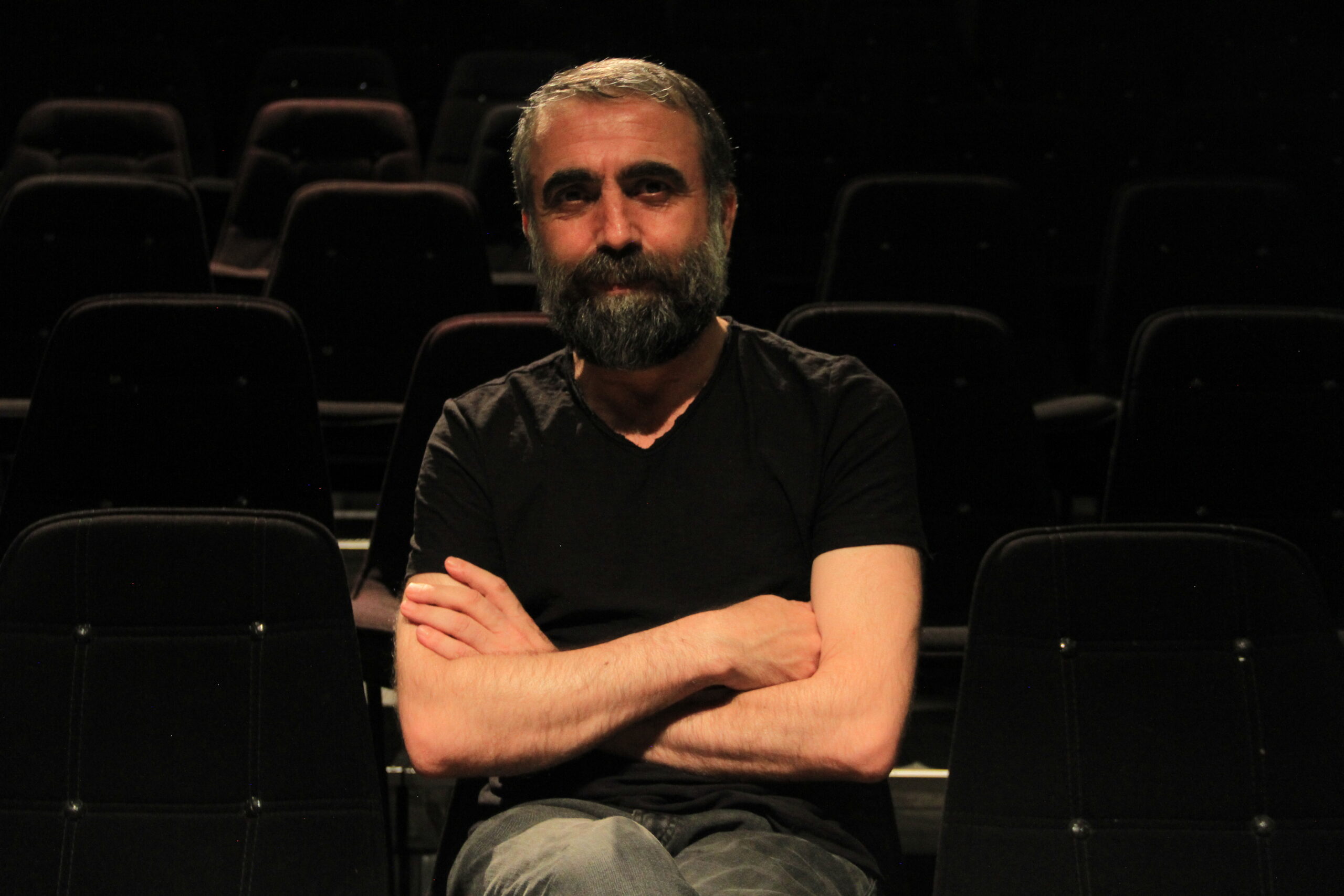 Yönetmen Karaman: Kürt tiyatrosu engelleniyor
