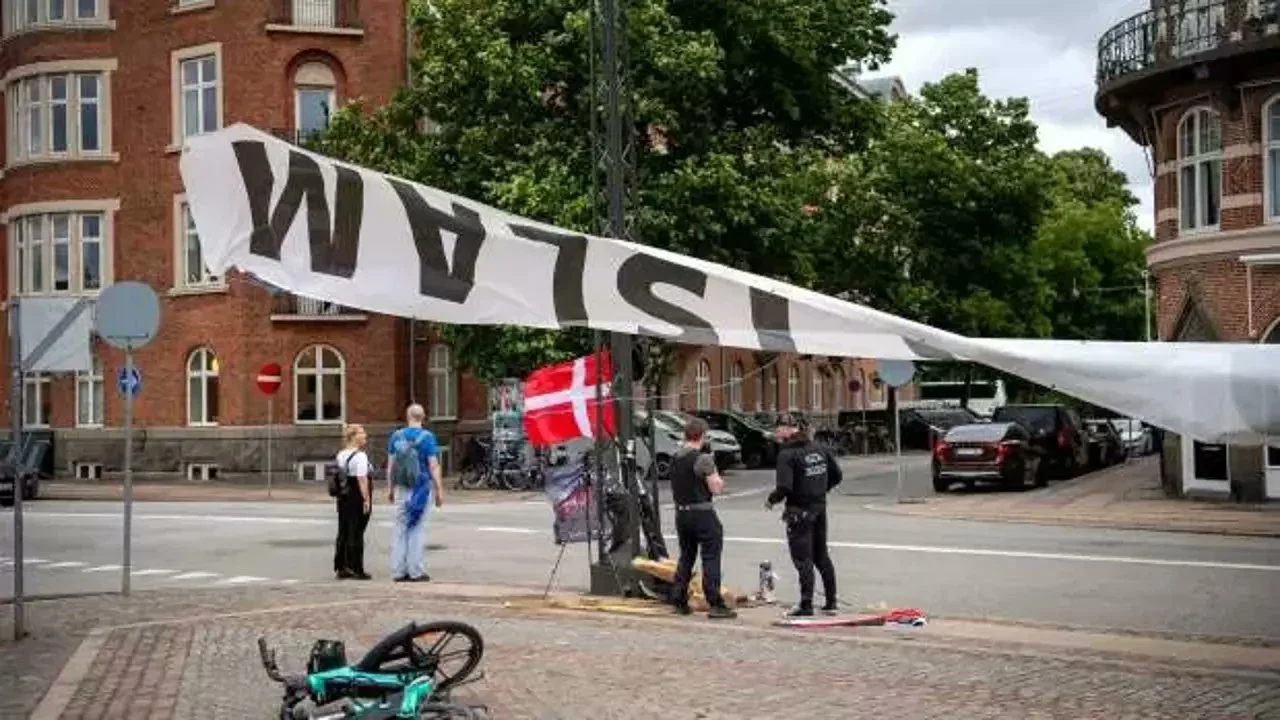 Tepkilere rağmen Danimarka’da yine Kuran yakıldı