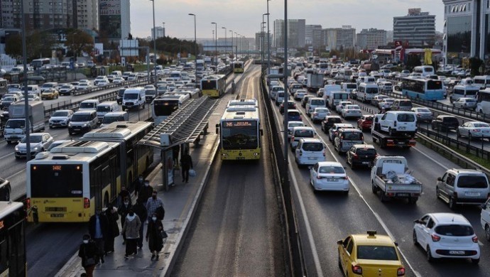 İstanbul’da toplu ulaşım zammı uygulamaya başlandı