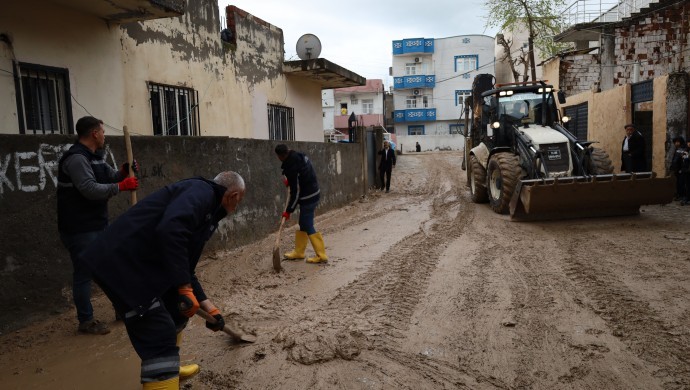 Kayyımın Cizre’de yapamadığını Silopi belediyesi yapıyor