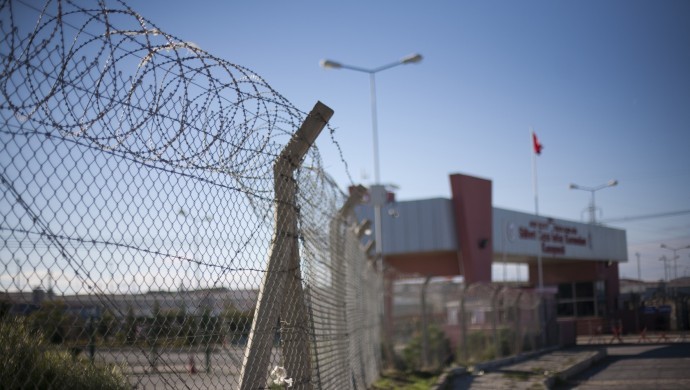 Diyarbakır Cezaevi’nde 67 tutuklu ve 16 personel yemekten zehirlendi